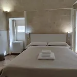 לינה וארוחת בוקר La Casa Del Tartufaio 3*